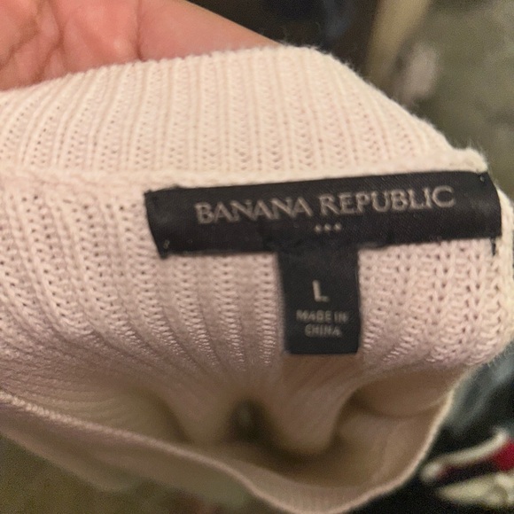 Banana Republic sweater - Picture 6 of 6
